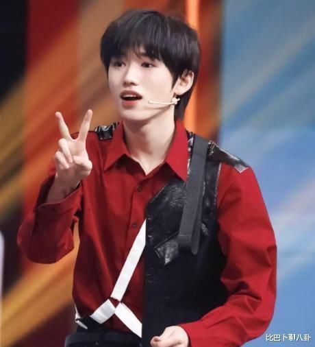 华晨宇|宋亚轩替华晨宇受罚,却被粉丝吐槽太心机,甚至连贾玲也深陷其中