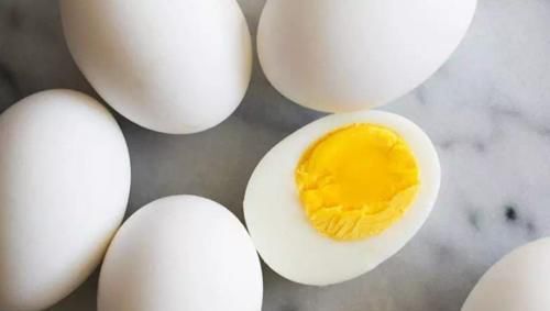 更好|煮鸡蛋,最忌直接用清水煮多加2种调料,又香又嫩,蛋壳更好剥