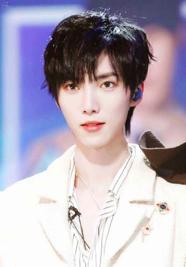 《创造营》哇唧悲情莫过彭楚粤其实,尴尬的是赵磊,还有龙丹妮