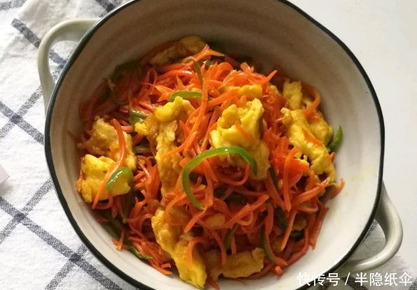 女性不想肚子鼓鼓,不妨多食此菜,排出毒素,体重悄悄降下来