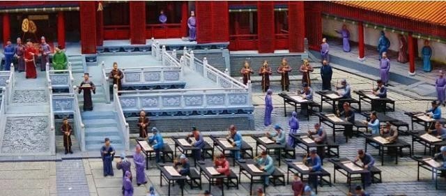  靠卖|唐伯虎没有点过秋香，做一愚蠢事毁仕途，妻离子散靠卖字画度残生