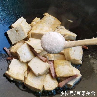 不知道吃什么，快手好下饭——土灶豆腐准没错