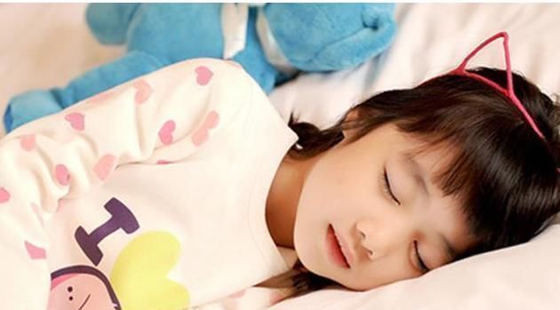 睡眠质量|孩子出现这3种情况，说明身高到了“冲刺期”，错过与大长腿无缘
