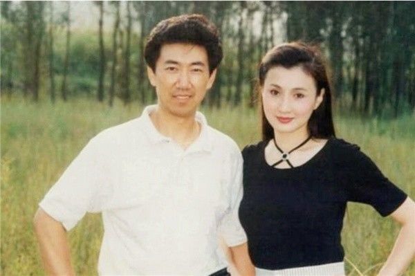  遭人算计|80年代第一美女，因长相太美遭人算计，被丈夫用632封情书追到手