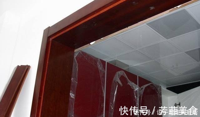 安装|安装门套,必须使用木工板打底听完师傅介绍,这才恍然大悟