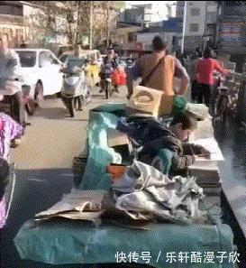 化妆|女人化妆前如何走路,和女人化妆后如何走路,哈哈哈