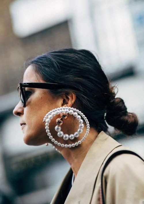 ?三木又把“驼色大衣”带火了，这样来搭，时髦保暖又显贵，真美