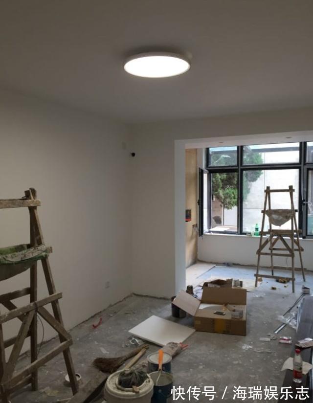 防盗窗|老公硬把阳台改卧室,在窗外加个“假阳台”!完工都夸他机智