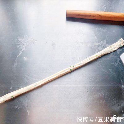 家常|人气家常下饭菜自制手抓饼生坯，一秒征服家人的胃