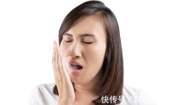 胃病|胃开始癌变，身体会出现“3多2臭”，若1个没占，胃部还算健康