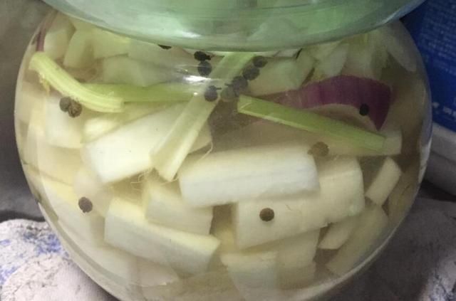 不坏|菜市场遇到“此菜”准买10斤,一块钱一斤,这么做放一年都不坏