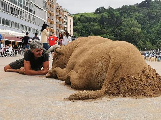 沙子$他花10年做“沙雕”，作品逼真到变态，52万粉丝看到都看呆了