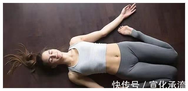 序列|这套瑜伽序列,专门针对下背部不适,零基础也可以在家练!