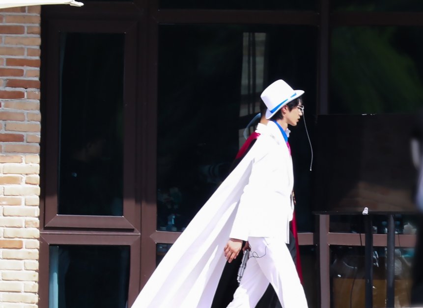 宋亚轩|宋亚轩cos小王子，刘耀文cos怪盗基德，看两人路透照收视要爆棚