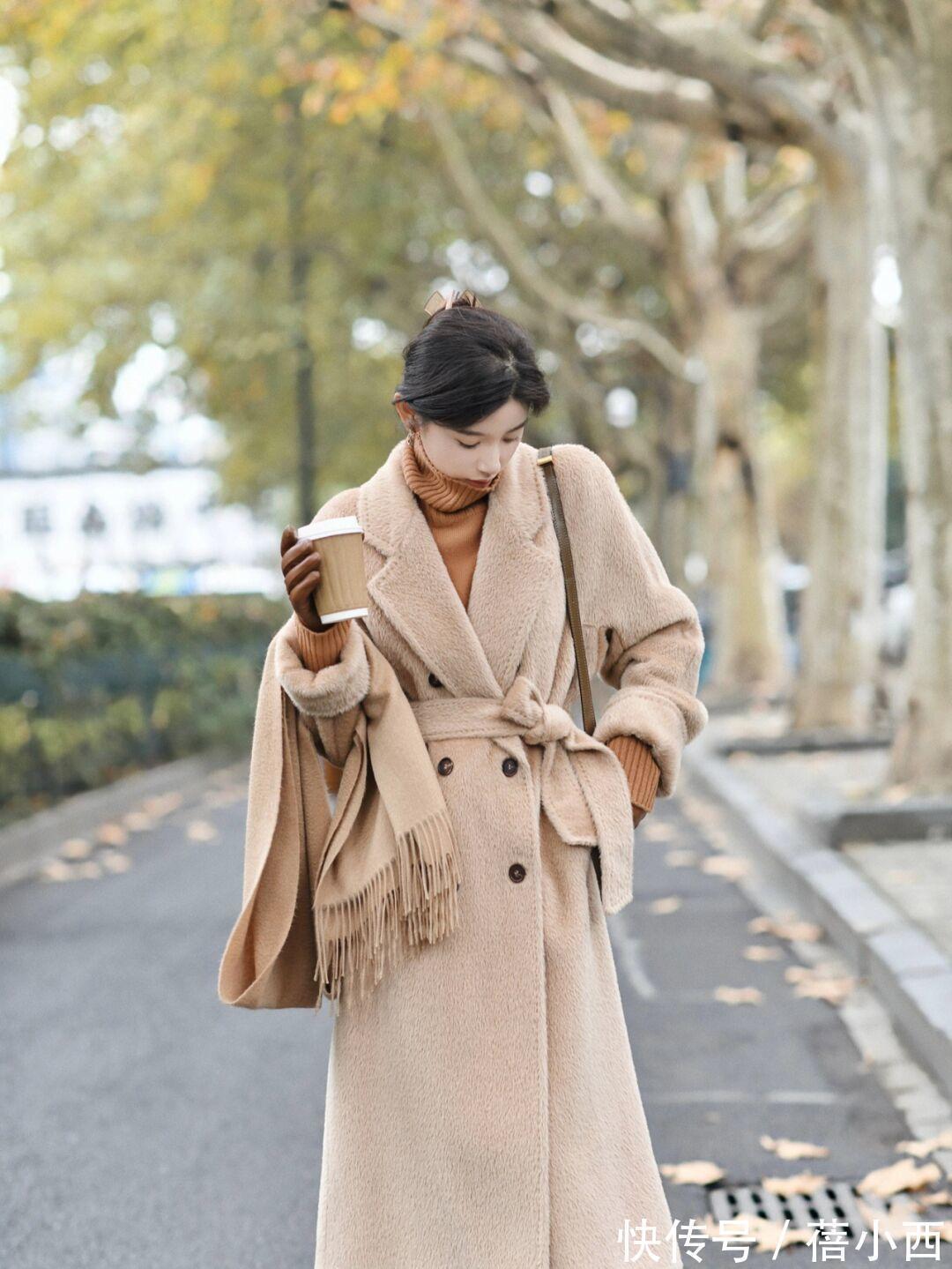 视觉效果 入手一件“长款大衣”,这样搭配阔腿裤、牛仔裤、半身裙,显档次