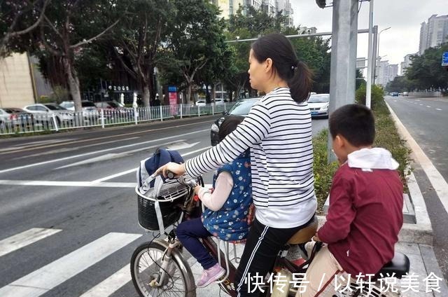 二胎家庭|生二胎和不生二胎的家庭的差别,现已开始显露,无需等到20年后