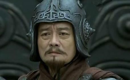 幼稚|吕布失败的性格分析：儿女情长，心不够狠；骄傲自满还有点幼稚