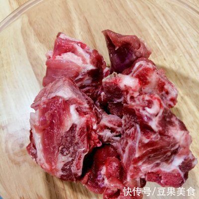 排骨|“润肺去燥，浓郁味美”－莲藕排骨汤