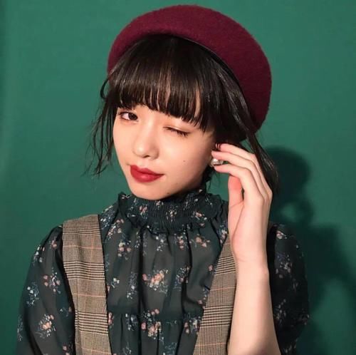 穿搭配色进阶：红色单品这样搭，实用又时髦