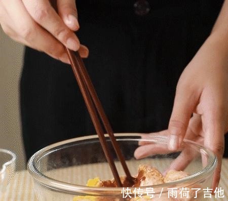 阿姨|在家做这种鸡翅,楼下阿姨闻到都流口水!
