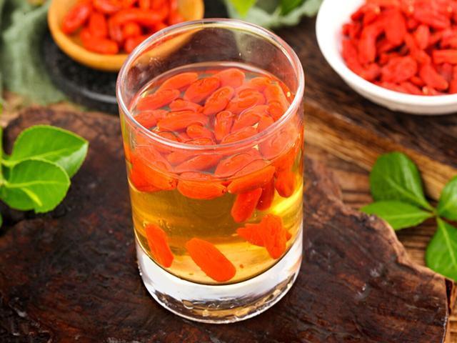 寒凉性|养肝先管住嘴,“三甜”伤肝,别多吃,“二苦”养肝,要多吃