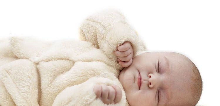 宝宝们|新生儿睡觉时，为什么喜欢“双手举高高”宝妈看完就会恍然大悟