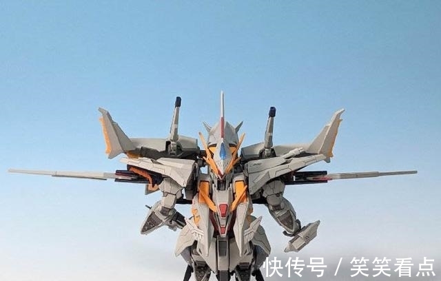 零件|机动战士高达，搭载大白鹅飞行装备的柯西高达模型