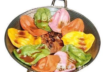 豆油|美食推荐:秘汁酱海鸭、彭祖五彩地锅鸡、鱼子小煎饼制作方法