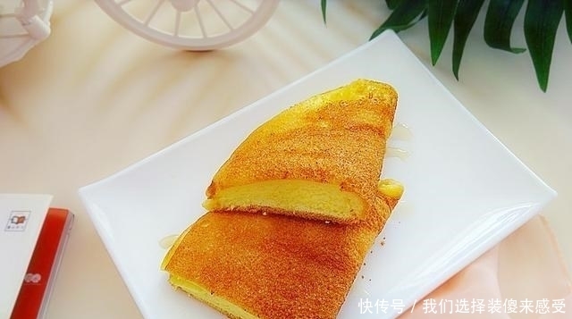 平底锅就能完成的、入口即化的舒芙蕾式蛋糕,简单好做,太好吃!