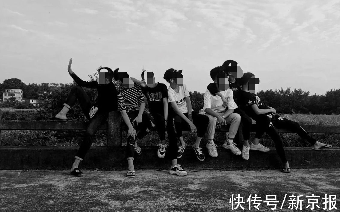 重症|新闻8点见丨姜利：重症八仙象征意义更多，只是重症医生的缩影