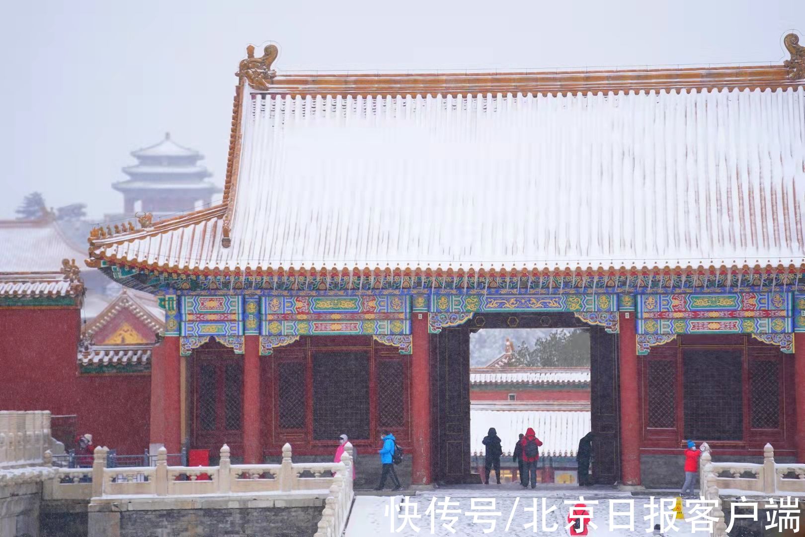 故宫博物院|北京初雪，故宫博物院成市民首选古都雪景打卡地