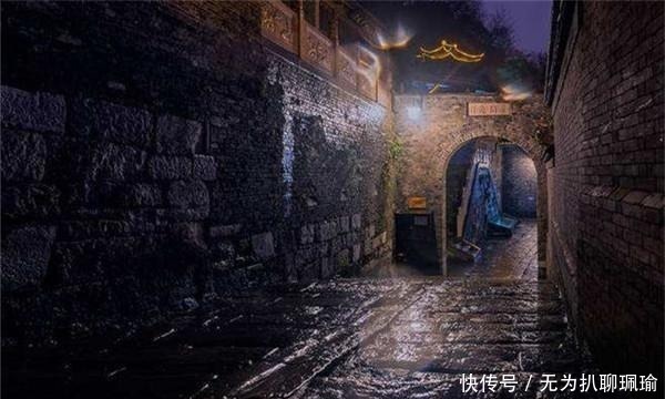 宋词!宋词里的“一场秋雨”,淅淅沥沥已下了千年,湿了岁月也湿了眼眶