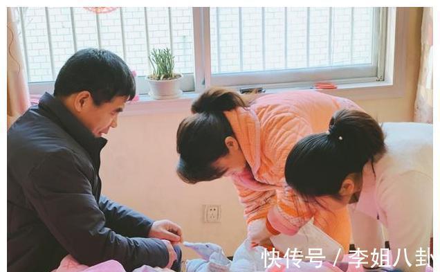 表哥|孩子长大更亲奶奶,家长别埋怨他们是白眼狼,这些优势姥姥不具备