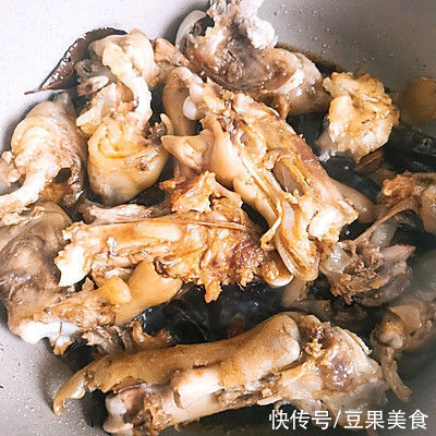 好吃到忍不住干掉几大碗饭｜软糯香甜，巨巨巨好吃的红烧猪蹄