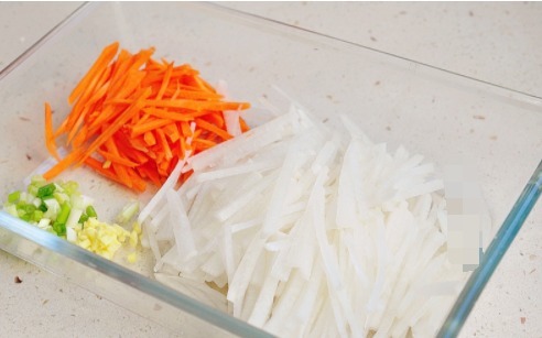 多喝萝卜丝汤，加一勺这个，比加味精都好吃