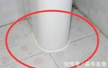 玻璃胶|卫生间装修玻璃胶发霉怎么办？老师傅一个小技巧，轻松解决