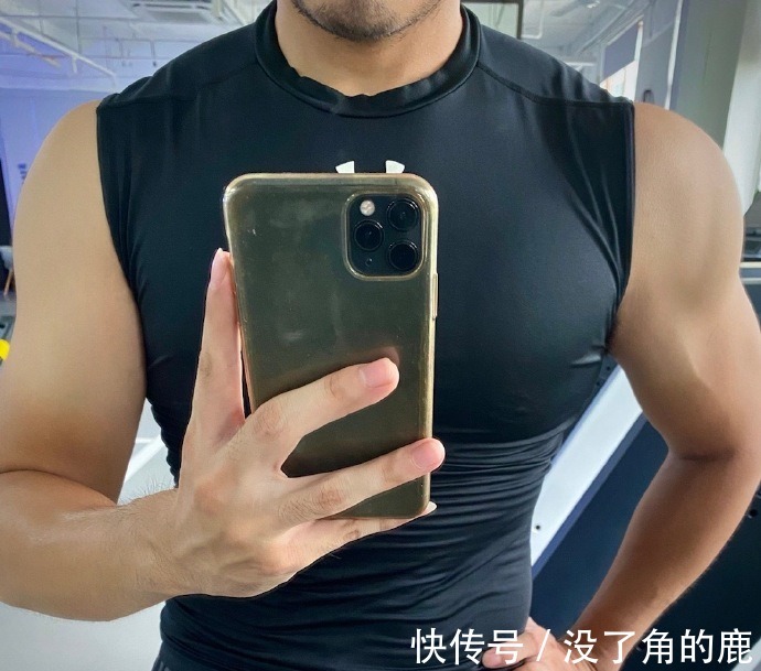 健身房|狮子座霸道肌肉爷们,老工科男,努力增肌,打造更强壮的身材!