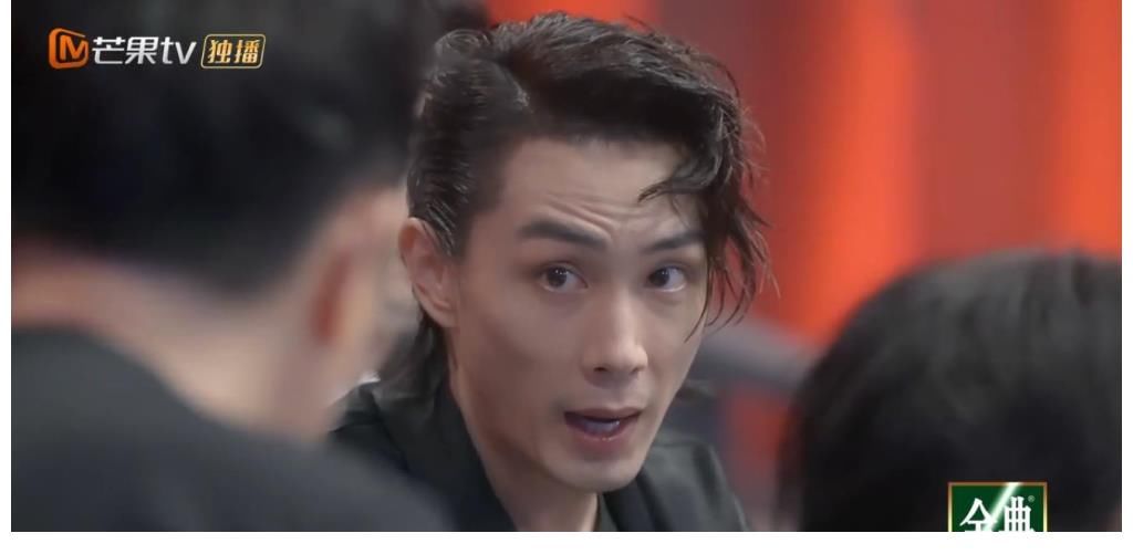 《披荆斩棘》大湾区被拆散，张晋高瀚宇上演父子情深，团魂感爆棚