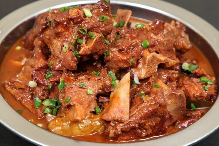 东北酱大骨,大厨分享独家做法,酱香浓郁软烂脱骨,大口吃真过瘾