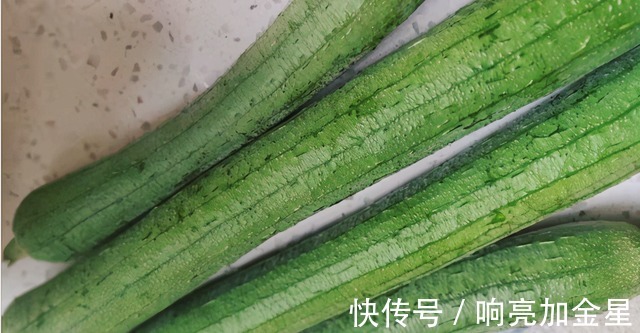 切块|豆腐和它是绝配，切块一煎再一炖，软嫩鲜美好消化，天天吃都不腻！