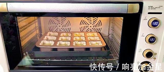 教你不开裂不塌陷,水光肌古早抹茶纸杯蛋糕,步骤详细一学就会!