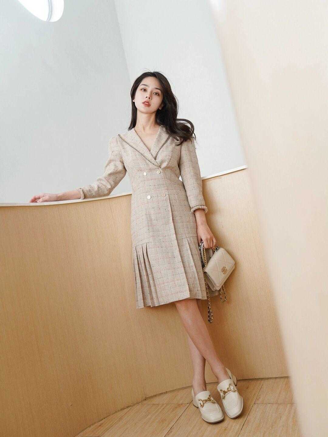 职业范 通勤连衣裙就备这几条,精致优雅又有职业范,穿上秒变“大佬”