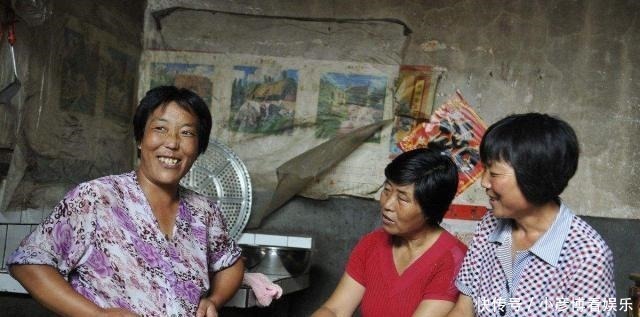 闺蜜|女儿刚生完娃,48岁妈妈也怀孕,又当姐姐又当妈,大女儿崩溃了