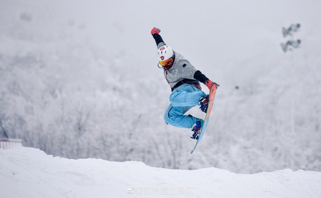 西岭雪山|入选首批国家级滑雪旅游地，西岭雪山打开世界旅游名城新格局