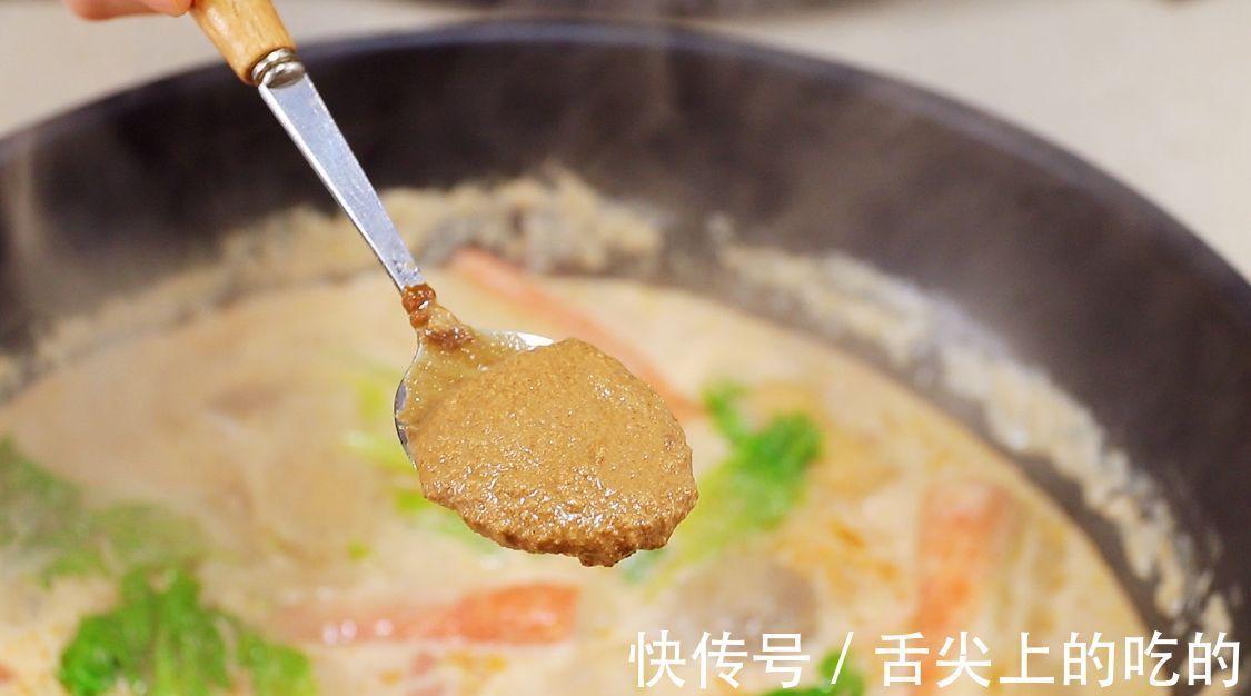 天气寒冷,碰到这牛奶麻辣烫,我绝不手软,真香!吃完浑身暖烘烘