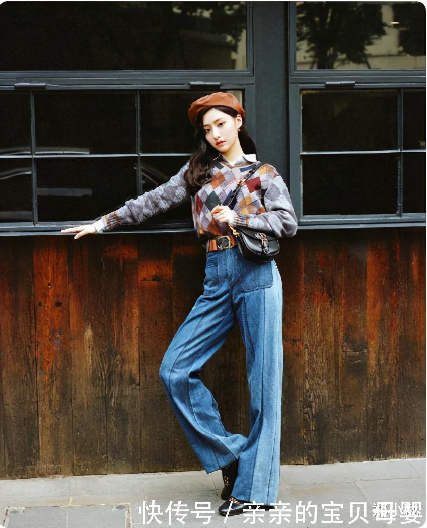 技巧|“毛衣+阔腿裤”穿对有多时髦!这4种博主专用穿搭技巧,显气质