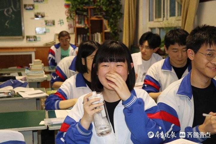 齐鲁晚报|一位大学心理教授，是如何陪伴女儿闯“高考关”的