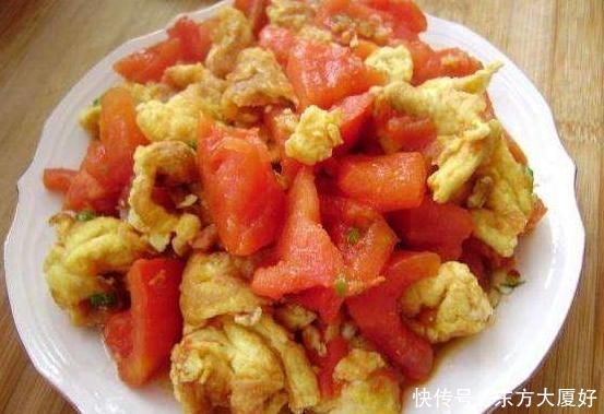 西红柿炒蛋时,直接炒是错的30年大厨教你这样做,实在太好吃了
