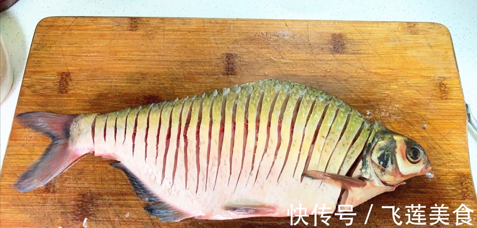 老姜|鱼肉最好吃的做法,不加一滴水,6分钟就出锅,全家都抢着吃