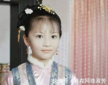 黛玉&红楼梦中,有一人将贾宝玉和袭人的秘密泄露给黛玉,最后不得善终